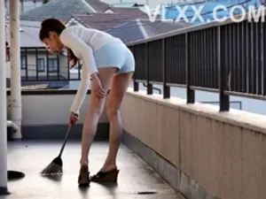 Mẹ kế thèm địt vụng trộm cùng thằng con chim bự